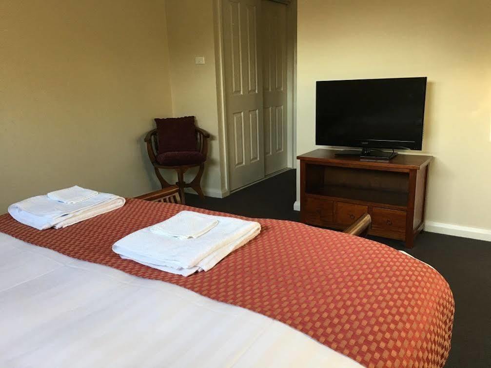 Hillview Farmstay Gundagai Ngoại thất bức ảnh