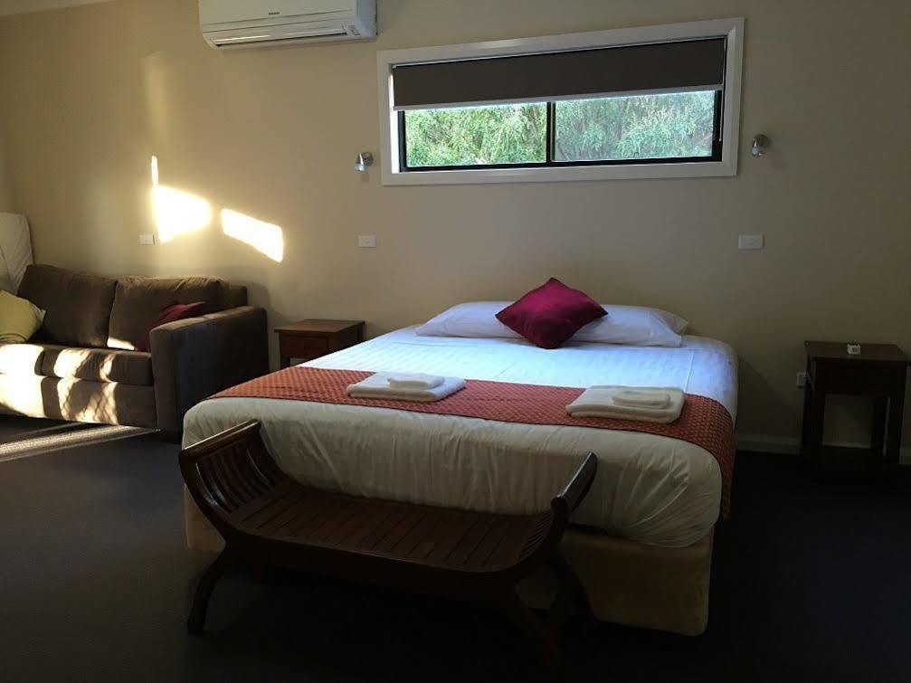 Hillview Farmstay Gundagai Ngoại thất bức ảnh