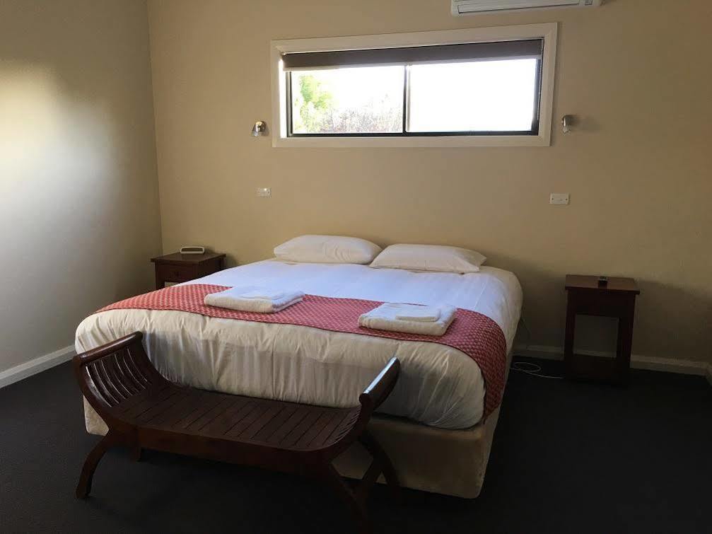 Hillview Farmstay Gundagai Ngoại thất bức ảnh